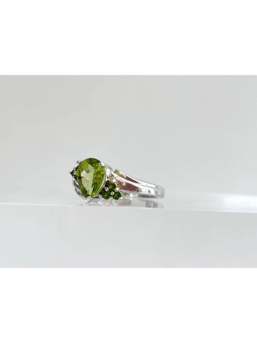 Thai Made Pear Cut Multi Stone Peridot Sterling Silver 925 Vintage Ring sz 7.75
